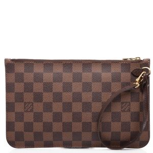 Louis Vuitton Damier Pouchette